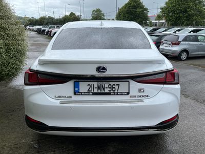 2021 Lexus ES 300h