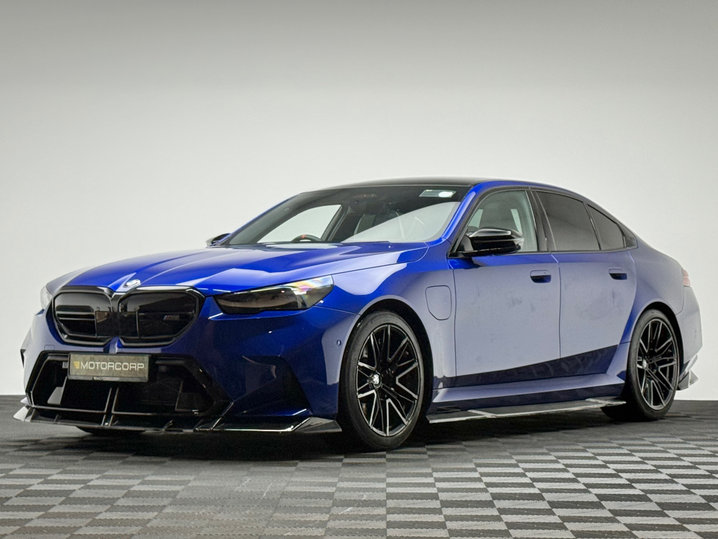 2025 BMW M5