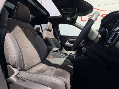 2023 Volvo XC40