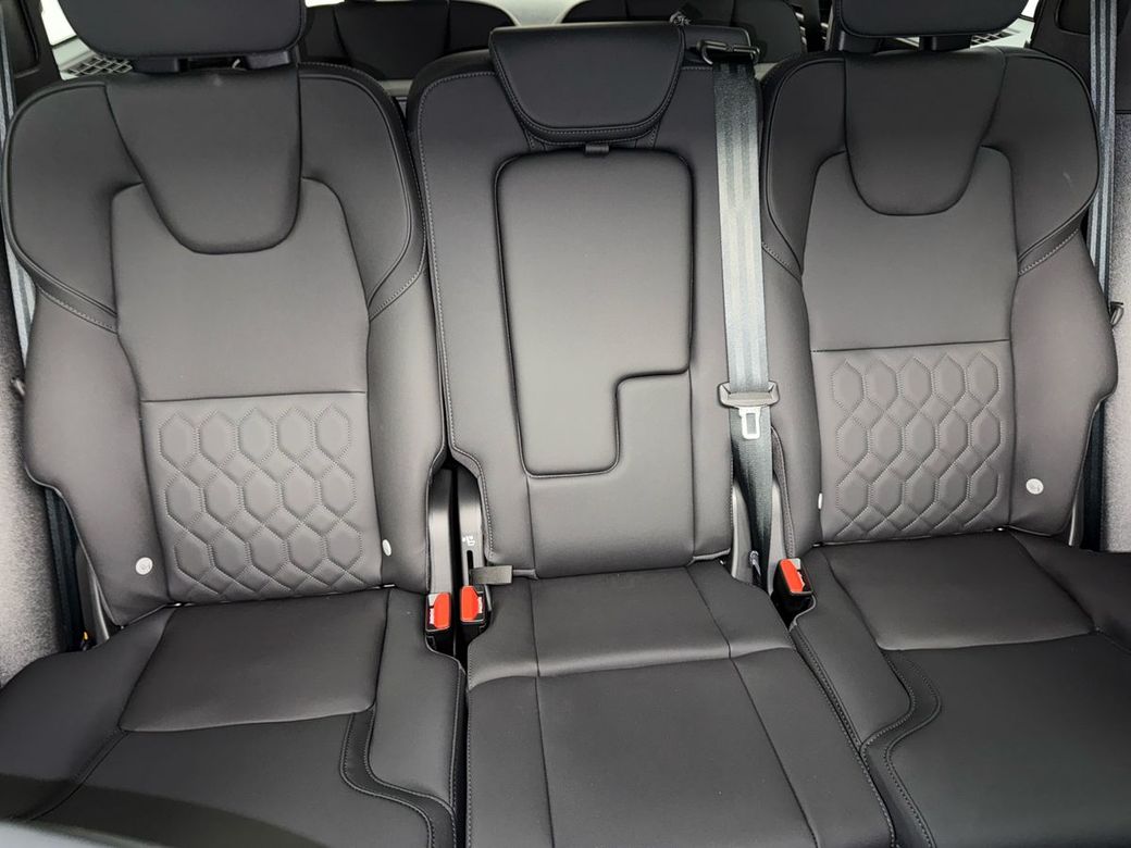 2025 Volvo XC90