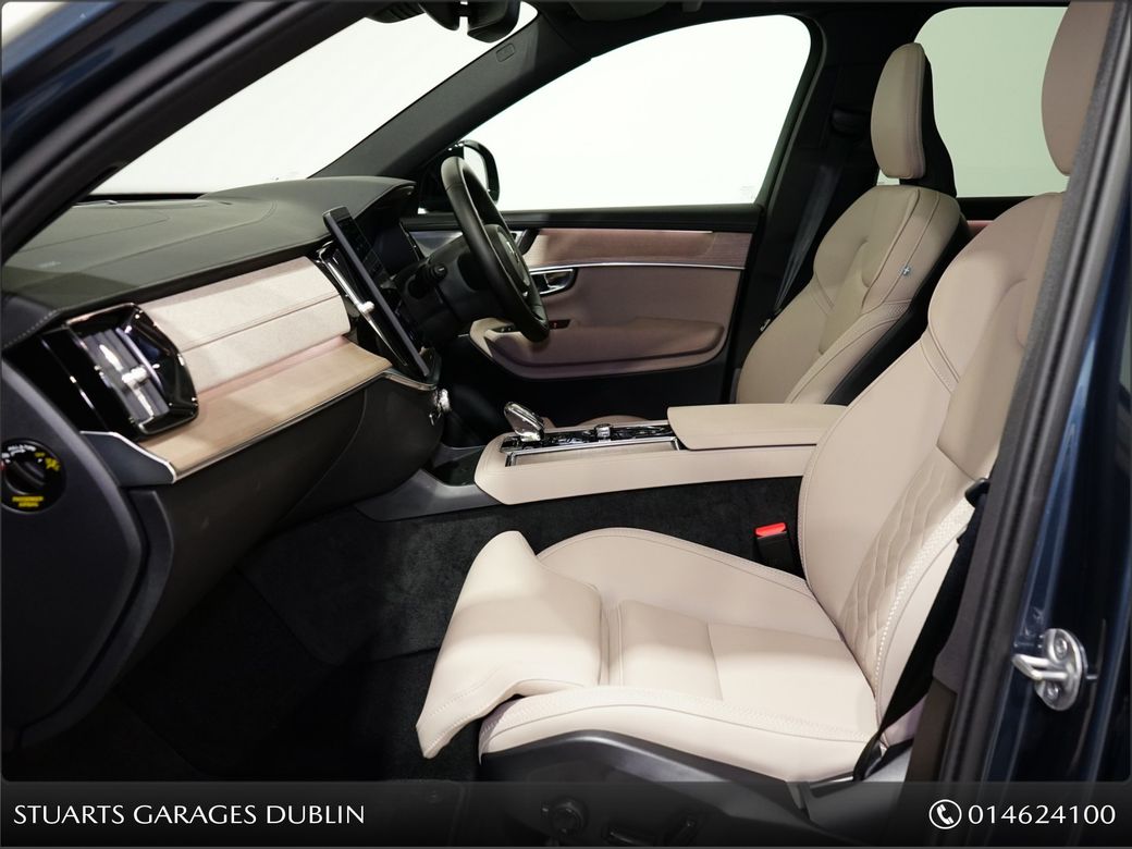 2025 Volvo XC90