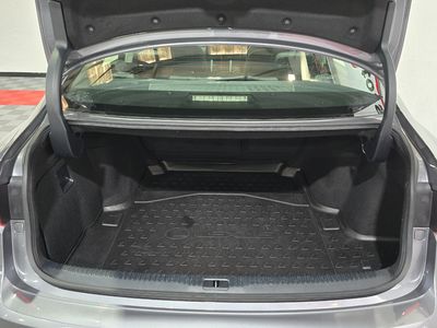 2016 Lexus IS 300h