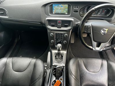 2015 Volvo V40