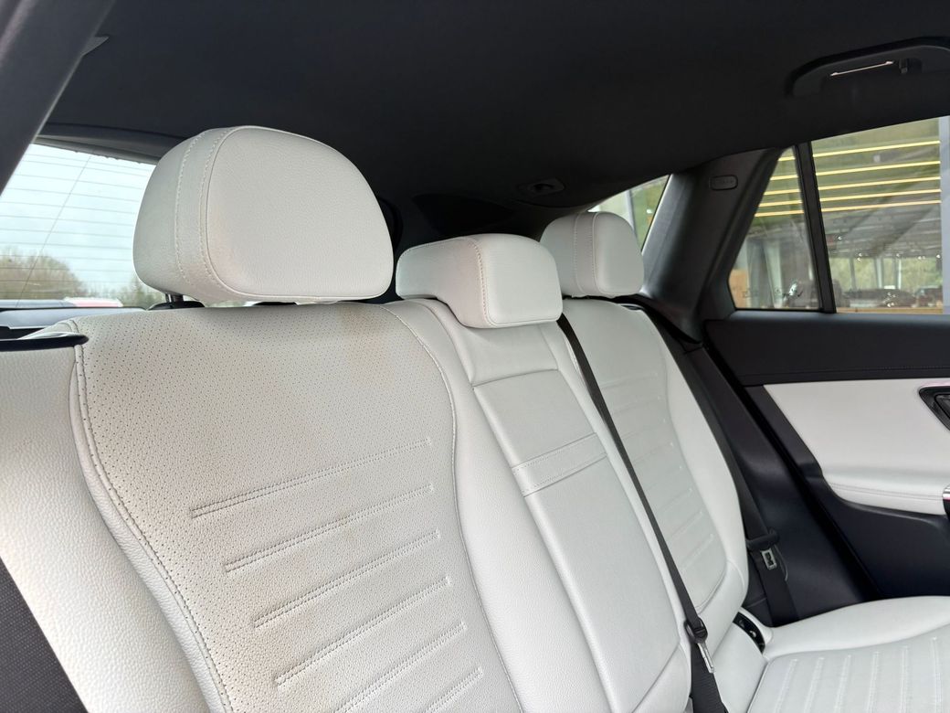 2025 Mercedes-Benz GLC Class