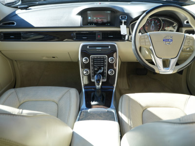 2017 Volvo V70