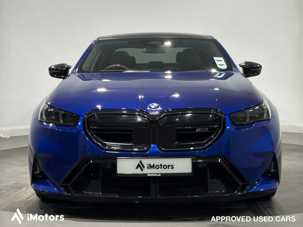 2025 BMW M5