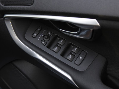 2019 Volvo V40