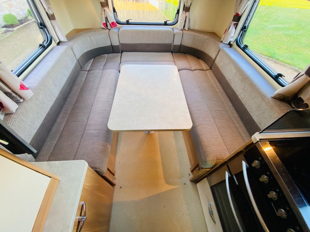 2014 SWIFT  SUNDANCE 584PR 4 BELT 4 BERTH R.H.D 