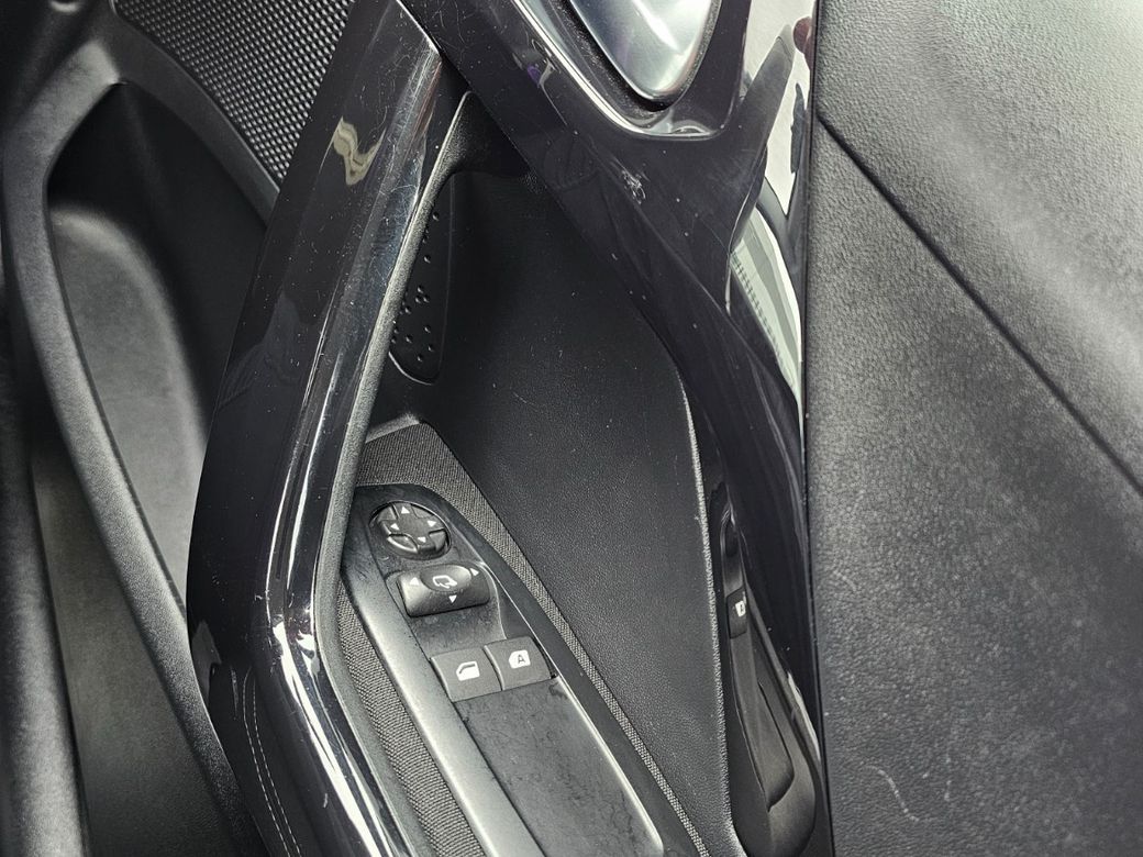 2018 Peugeot 208