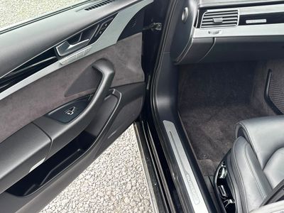 2016 Audi A8