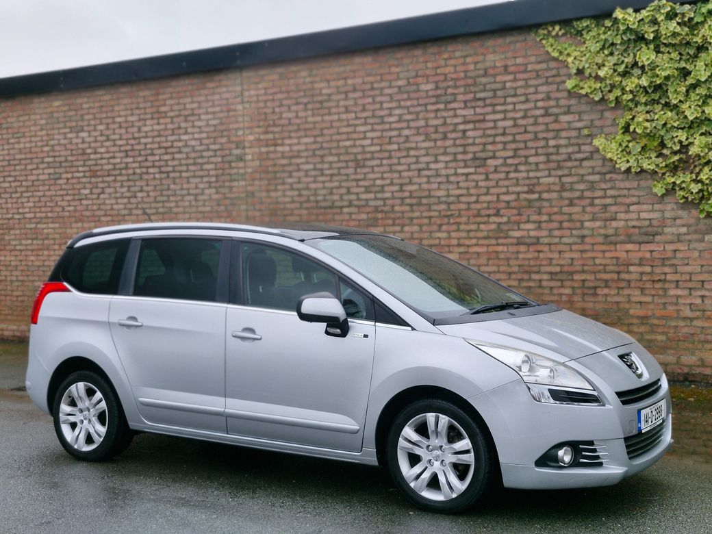 2014 Peugeot 5008