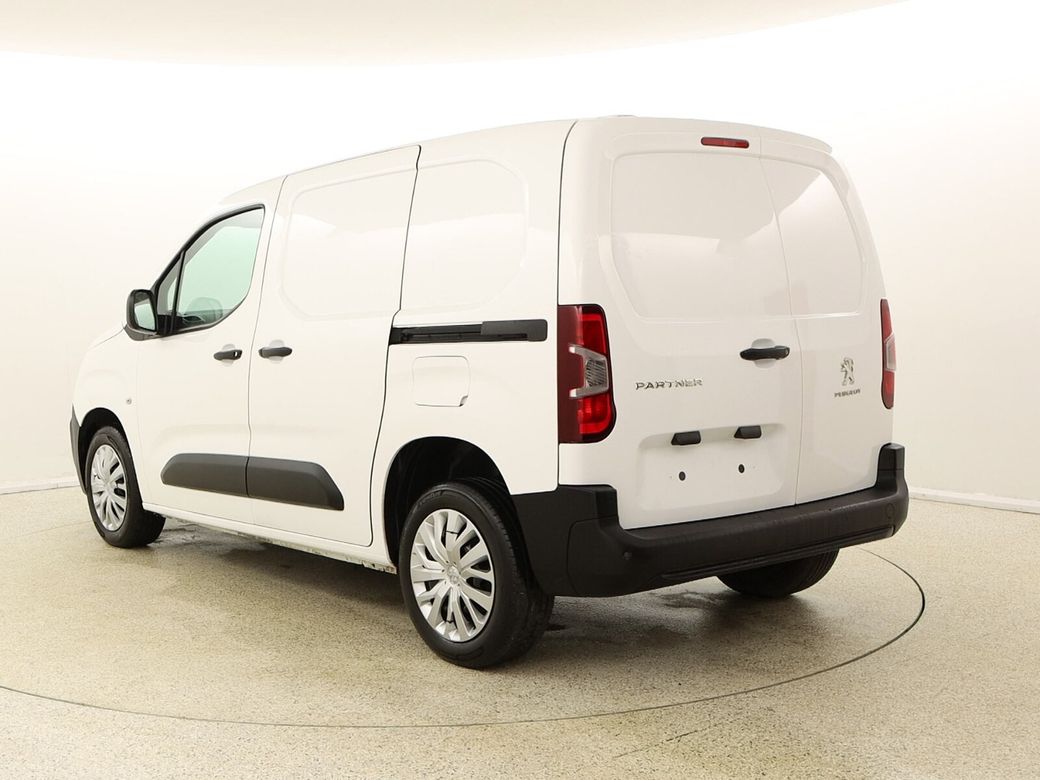 2021 Peugeot Partner
