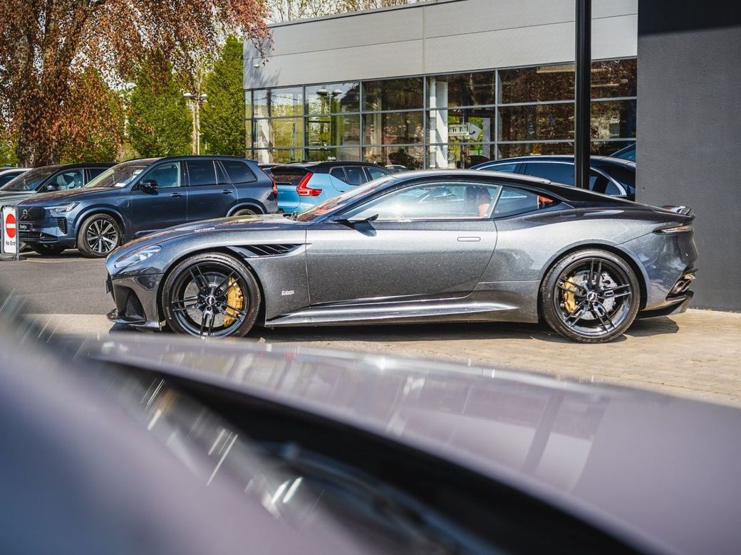 2018 Aston Martin DBS