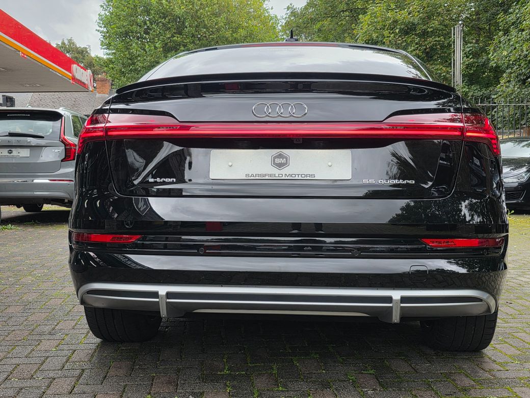 2022 Audi e-tron