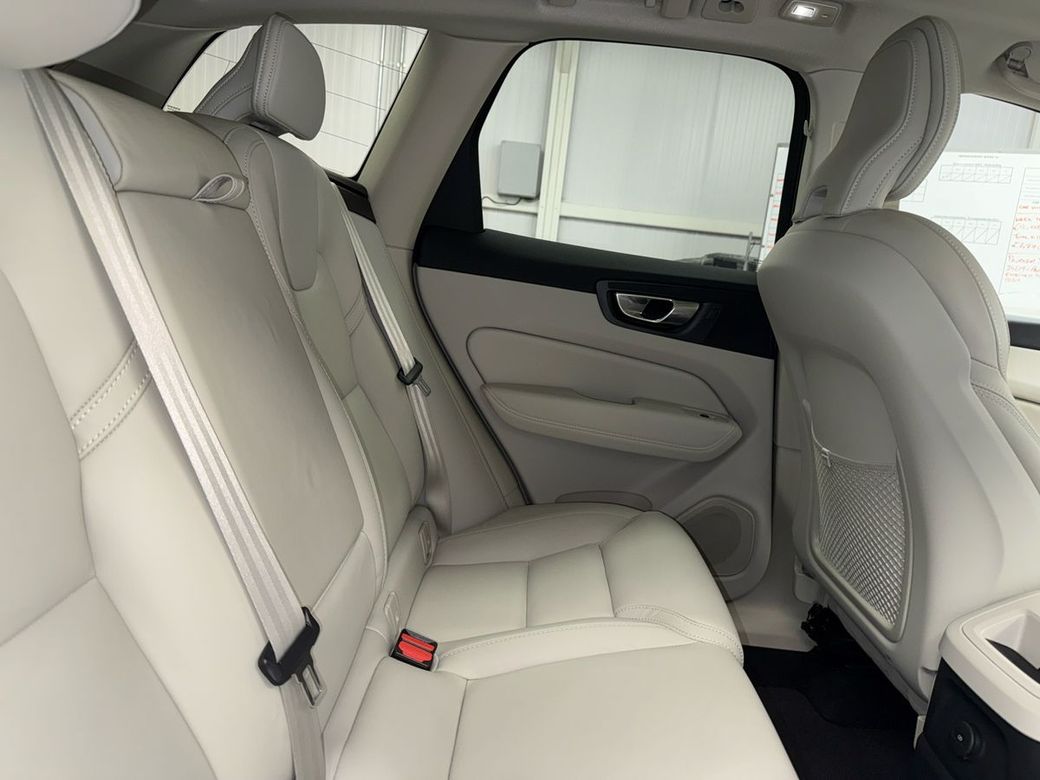 2022 Volvo XC60