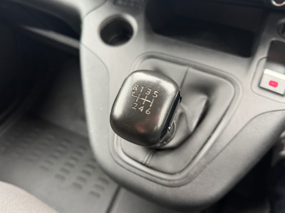 2022 Peugeot Partner