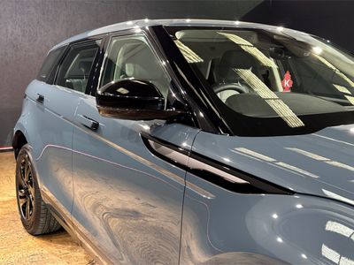 2025 Land Rover Range Rover Evoque