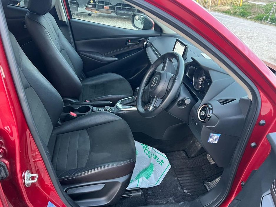 2017 Mazda Demio