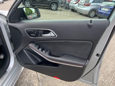 2015 Mercedes-Benz A 180