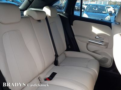 2025 Mercedes-Benz GLA Class