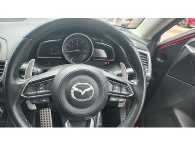 2018 Mazda Axela