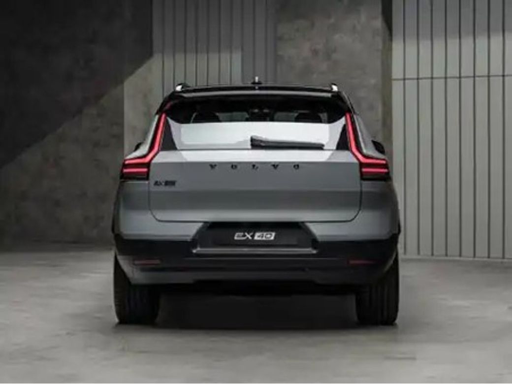 2027 Volvo EX40