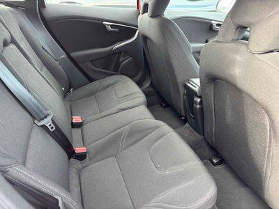 2018 Volvo V40