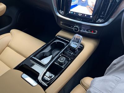 2024 Volvo V60