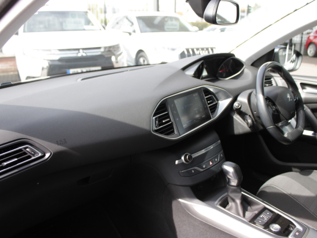 2018 Peugeot 308