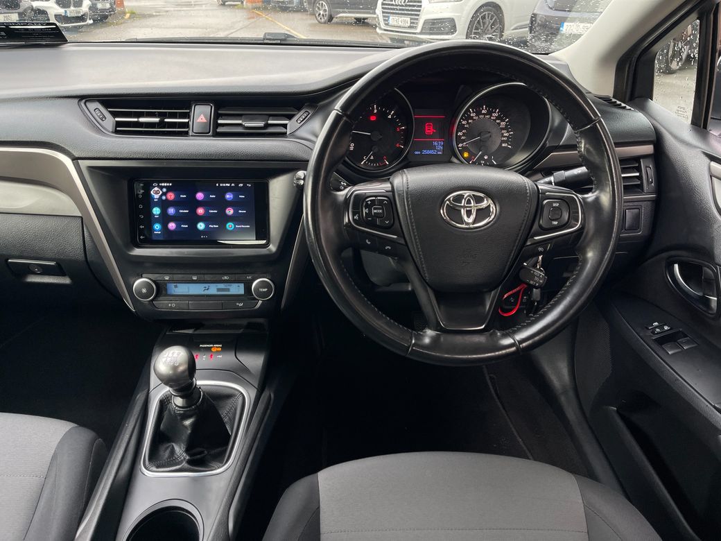 2016 Toyota Avensis