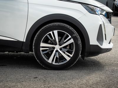 2024 Peugeot 5008