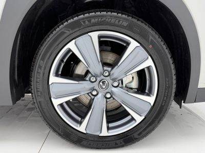 2026 Lexus UX 300e