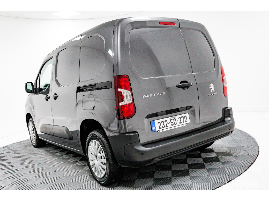 2023 Peugeot Partner
