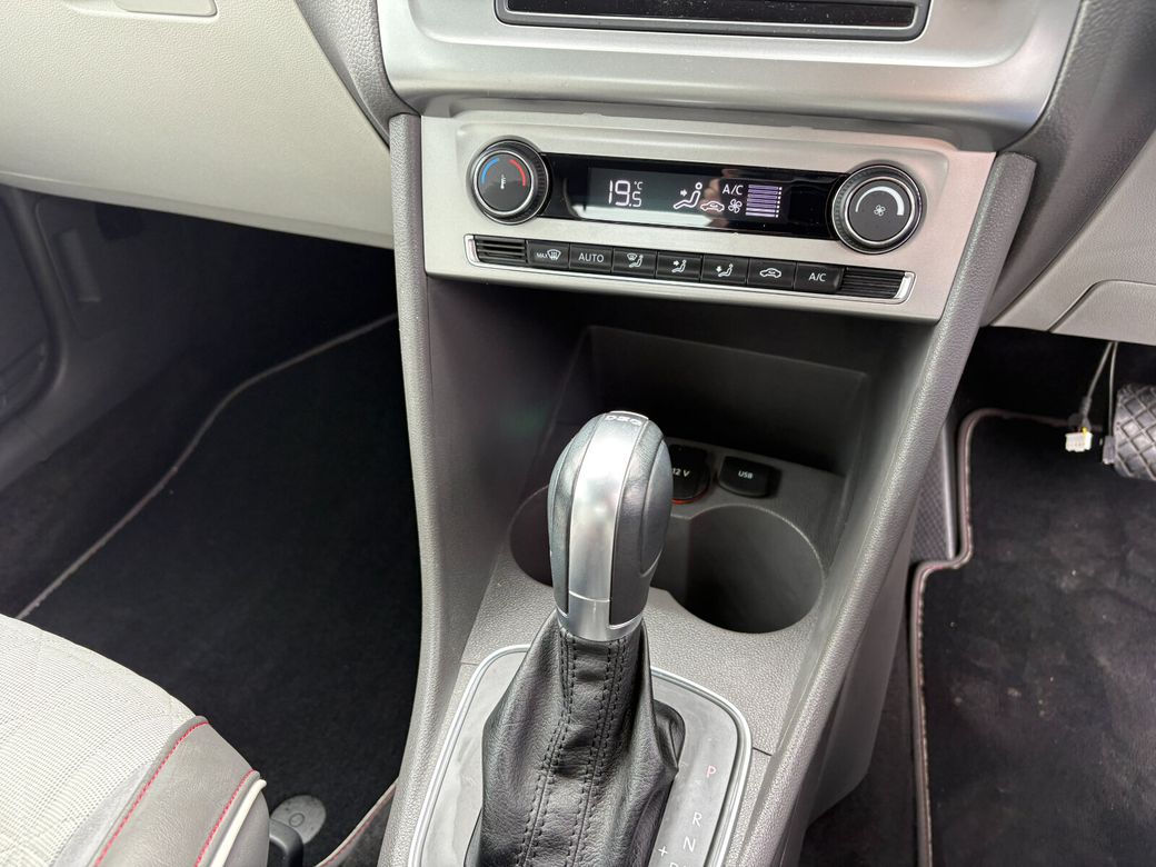 2016 Volkswagen Polo