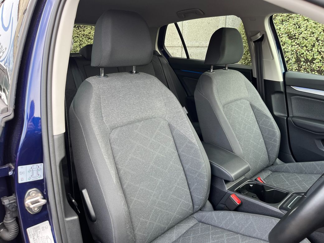 2023 Volkswagen Golf