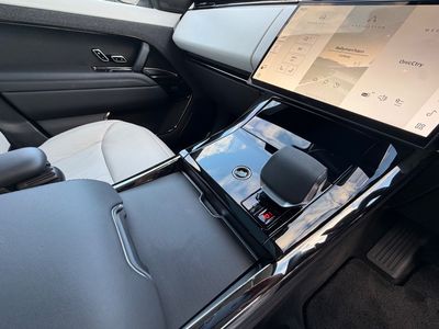 2024 Land Rover Range Rover Sport