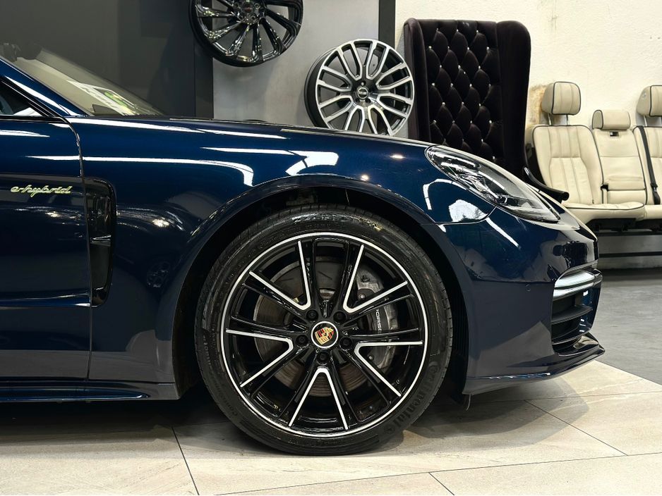 2023 Porsche Panamera