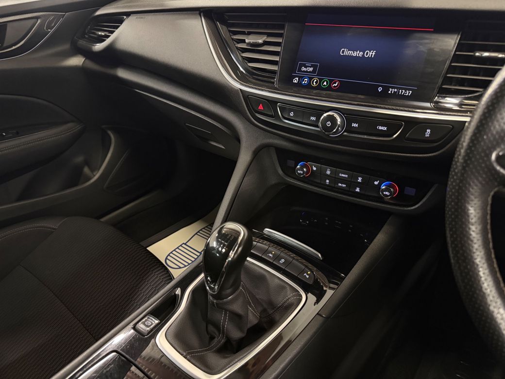 2021 Opel Insignia