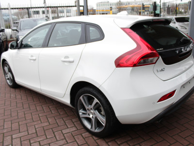 2016 Volvo V40