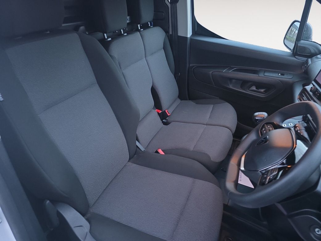 2024 Peugeot Partner