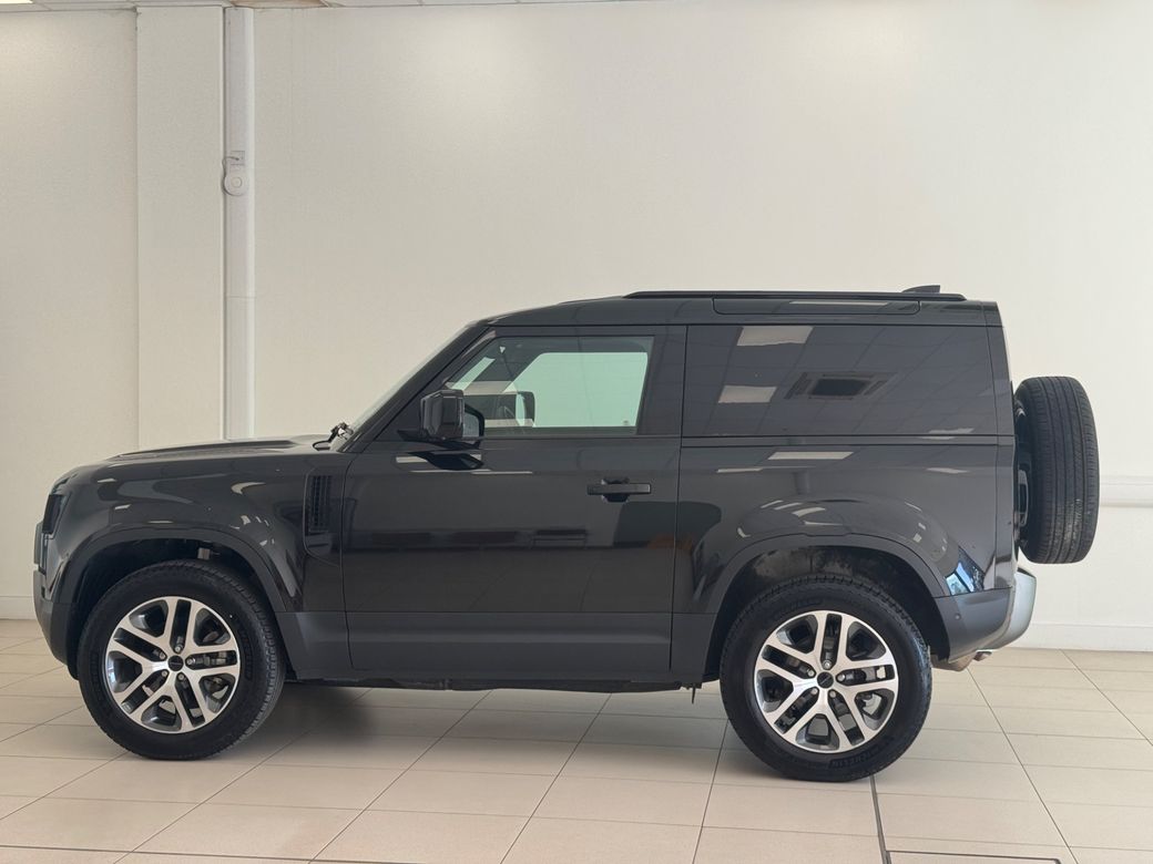 2026 Land Rover Defender