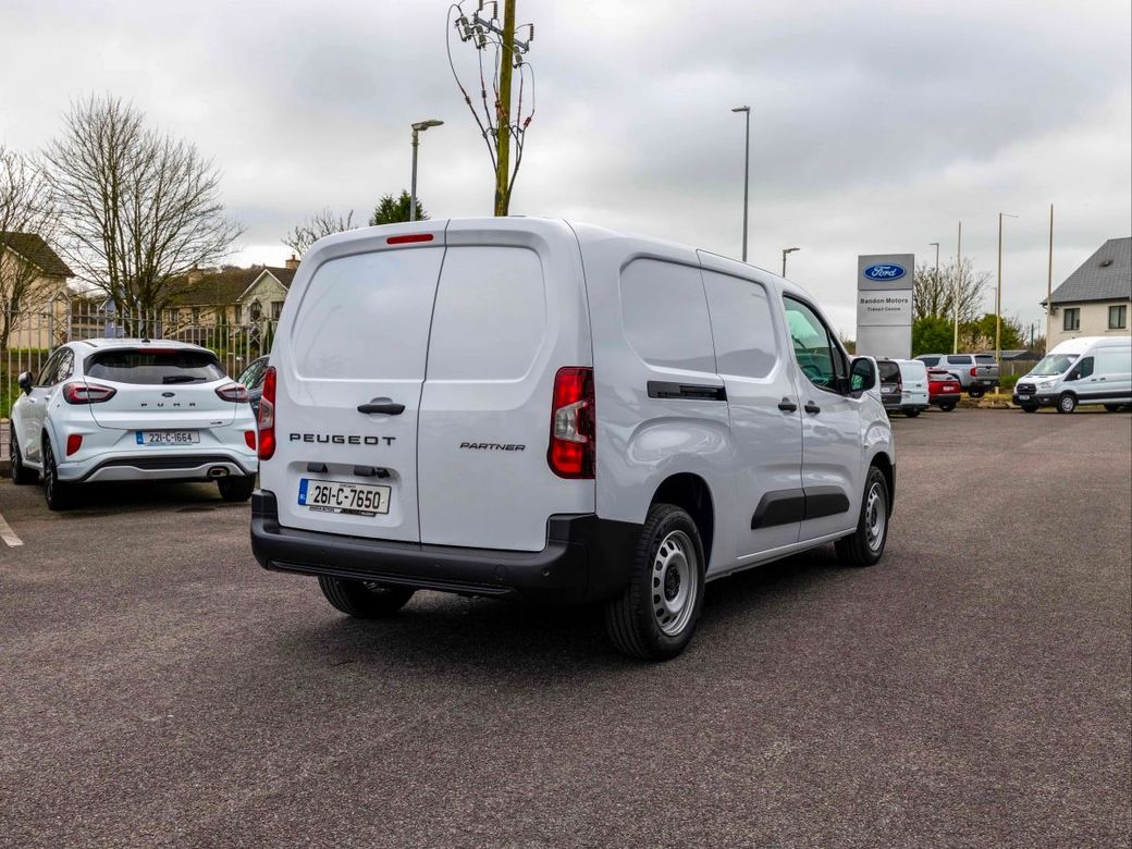 2026 Peugeot Partner