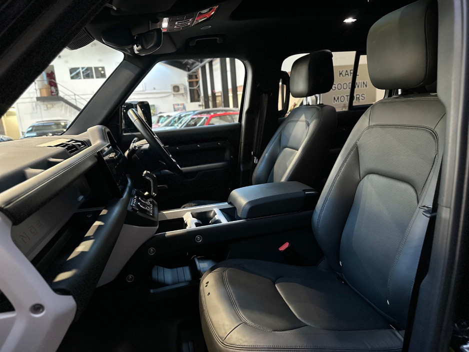 2025 Land Rover Defender