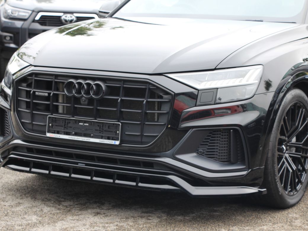 2023 Audi Q8