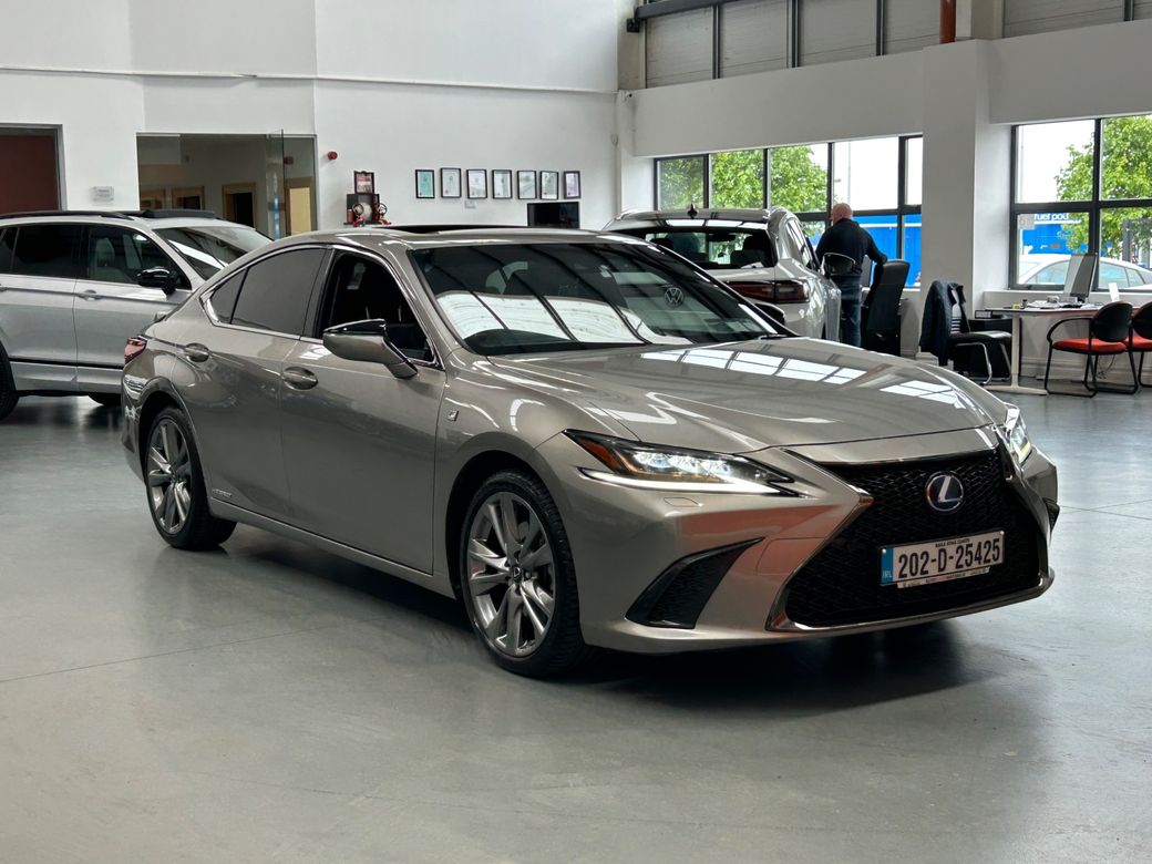 2020 Lexus ES 300h