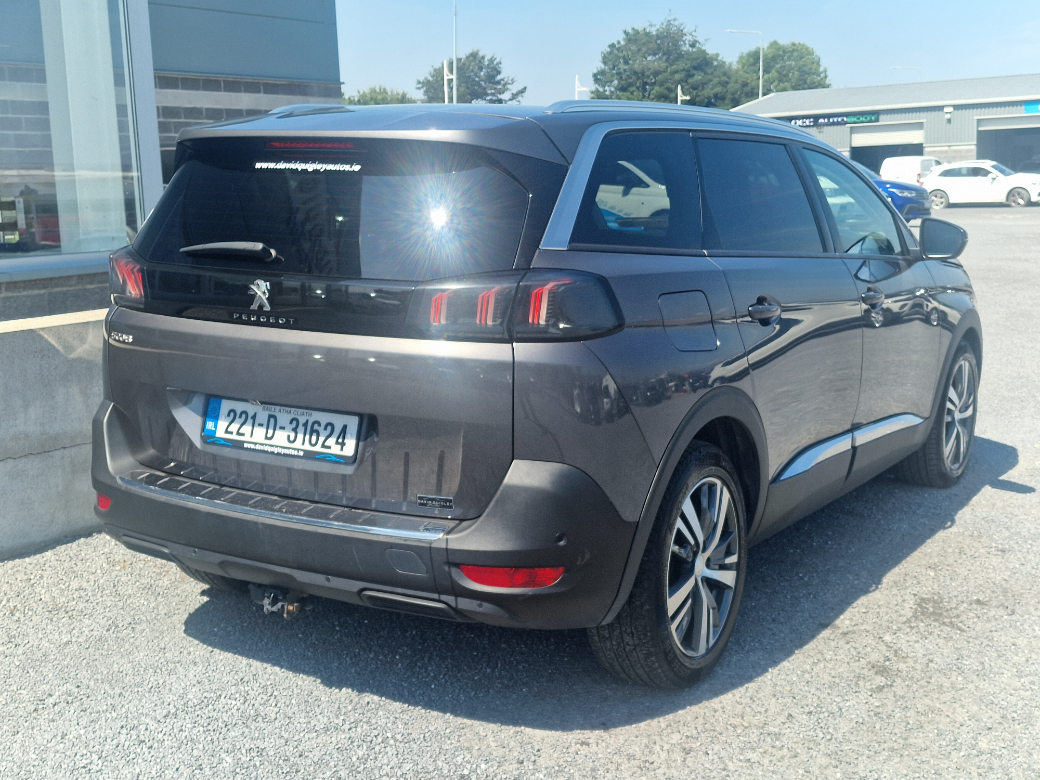 2022 Peugeot 5008