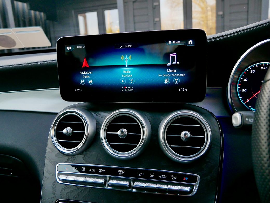 2023 Mercedes-Benz GLC Class