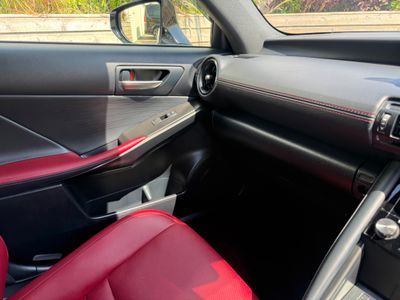 2023 Lexus IS 300h