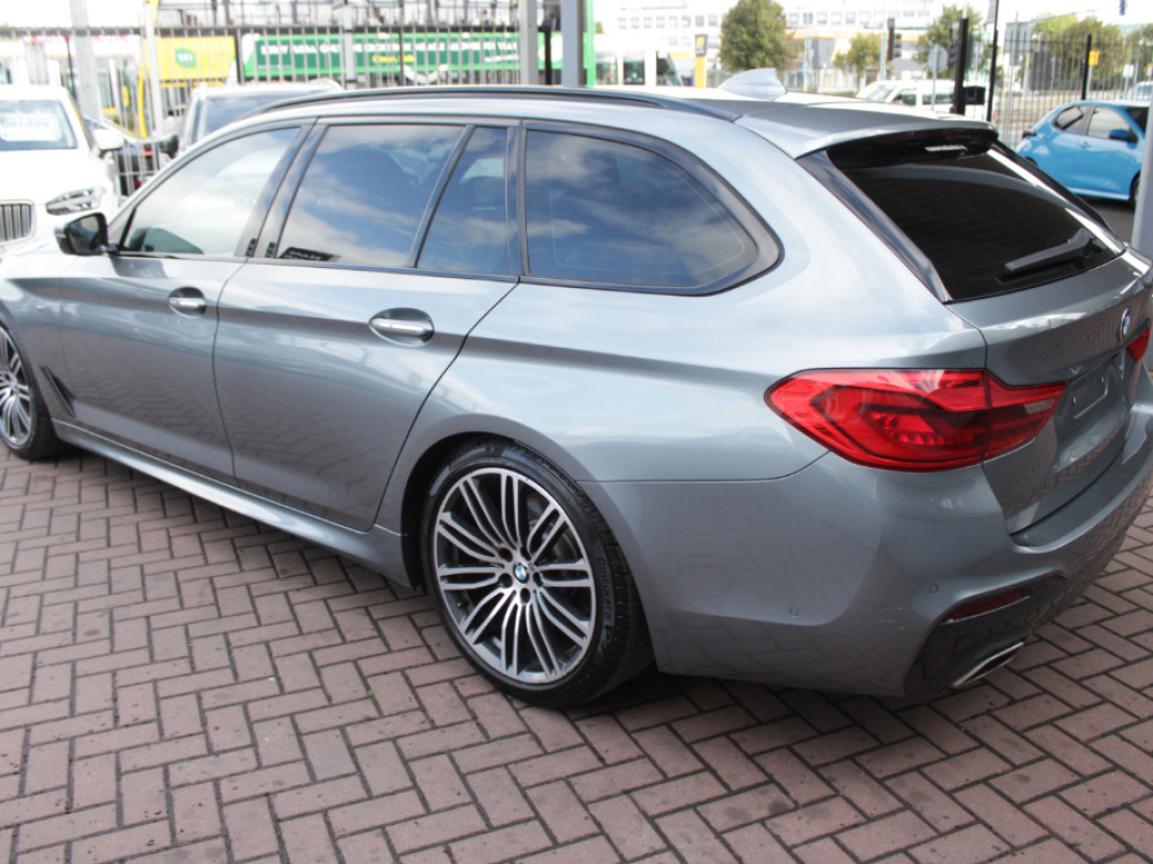 2017 BMW 523