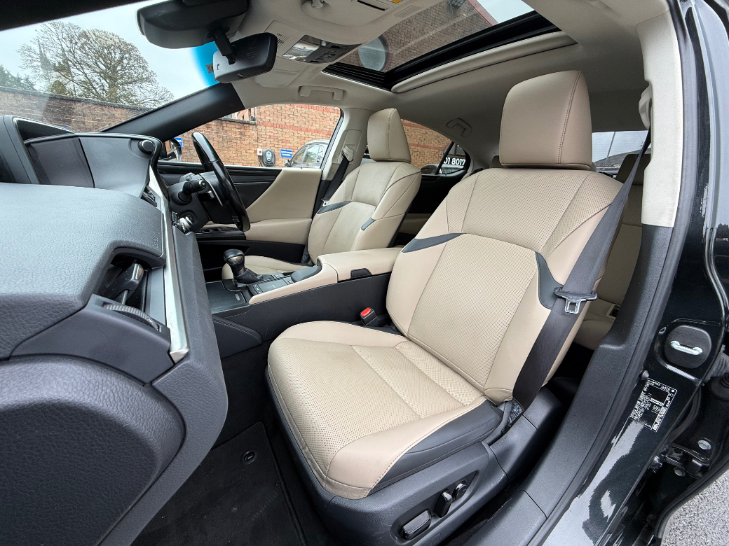 2021 Lexus ES 300h
